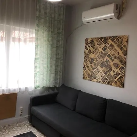 Kaleici Uygun Fiyat Mutfakli Apartment